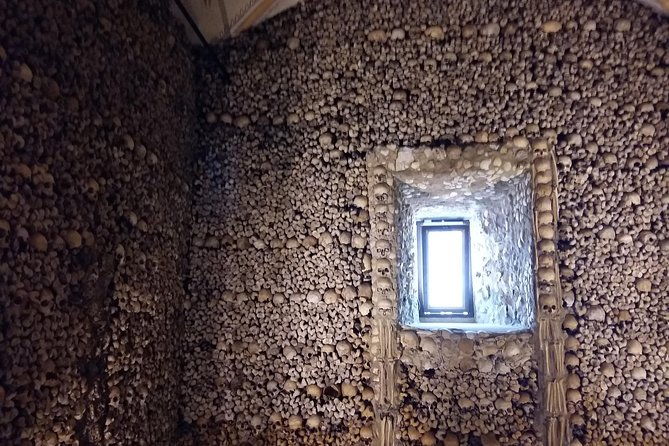 private-tour-evora-wine-tasting-beautiful-medieval-village-of-monsaraz