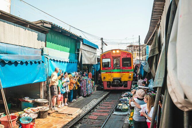 Private Tour Exclusive Floating Market and Mae klong Railway - A Deep Dive into the Tour Experience