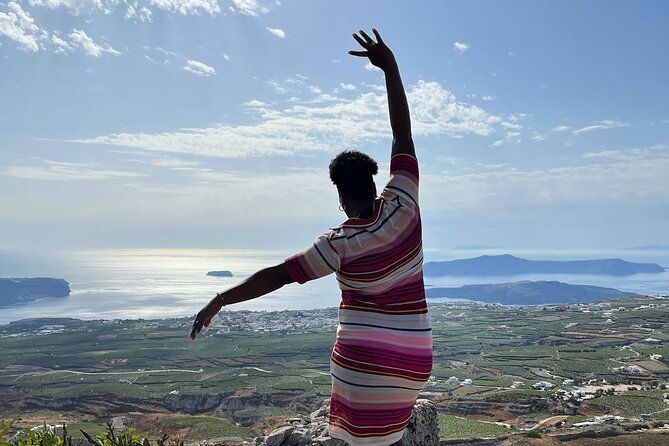 private-tour-experience-in-santorini-island