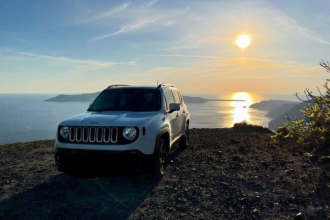 private-tour-experience-in-santorini-island