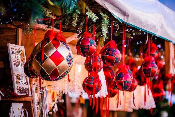 private-tour-experience-the-christmas-magic-in-brussels