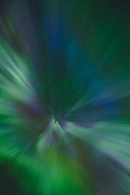 private-tour-experience-the-magic-of-the-northern-lights