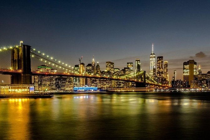 private-tour-explore-the-festivities-in-dyker-heights-brooklyn