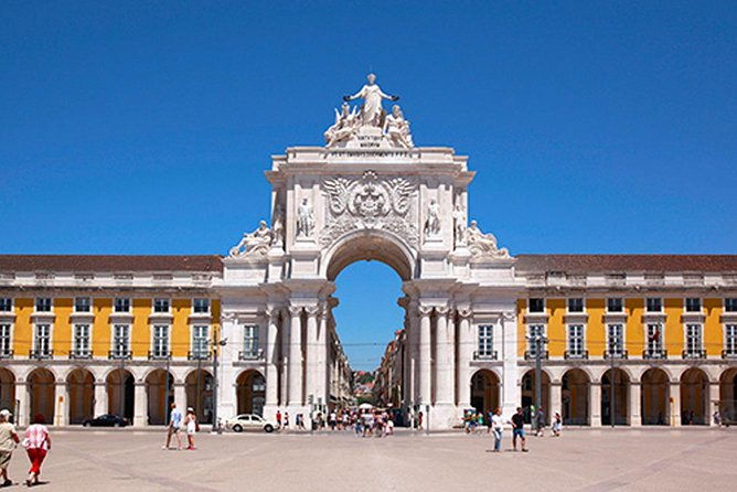 private-tour-explore-the-places-and-the-unseen-sides-of-lisbon