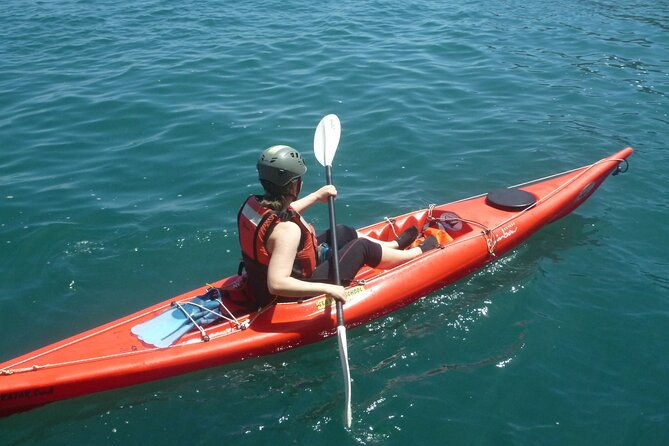 private-tour-explore-vulcano-island-by-kayak-coasteering