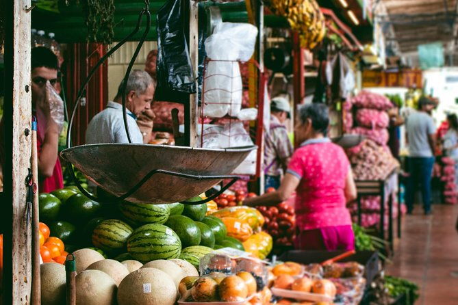 private-tour-foodie-experience-in-downtown-medellin