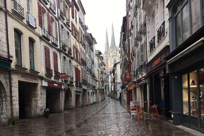 private-tour-french-coast-bayonne-biarritz-and-san-juan-de-luz-2