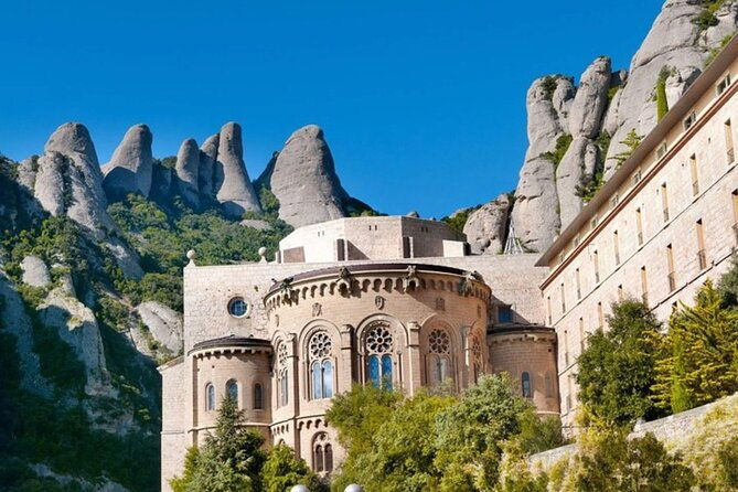 private-tour-from-barcelona-to-montserrat