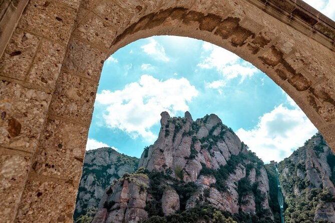 private-tour-from-barcelona-to-montserrat-with-guide