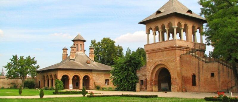 private-tour-from-bucharest-to-draculas-tomb-and-mogosoaia