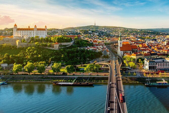 private-tour-from-budapest-to-prague-sightseeing