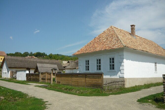 private-tour-from-budapest-to-szentendre-visegrad-and-esztergom