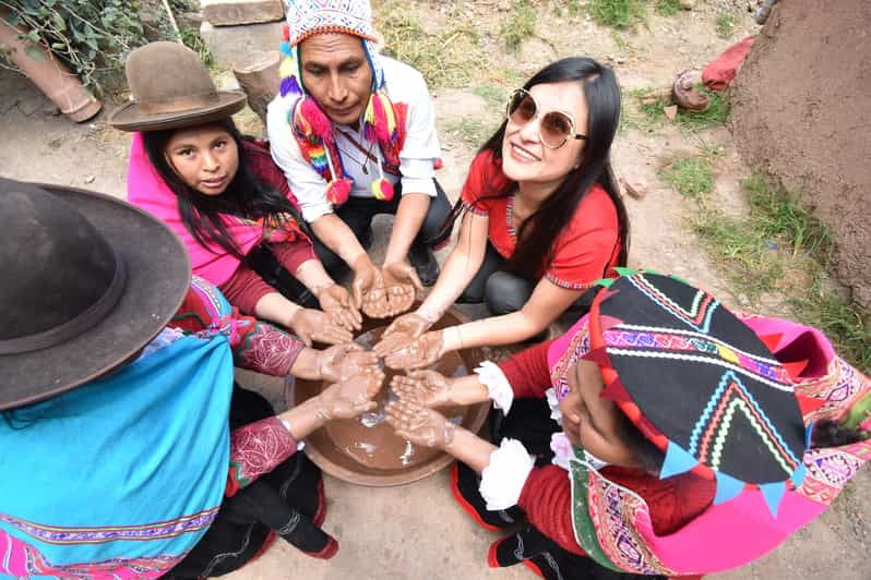 private-tour-from-cusco-llama-treking-healing-with-clay-2