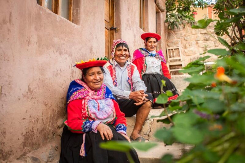 private-tour-from-cusco-llama-treking-healing-with-clay-2