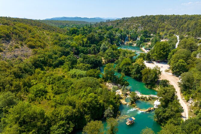 private-tour-from-dubrovnik-kravice-waterfalls-mostar-and-pocitelj