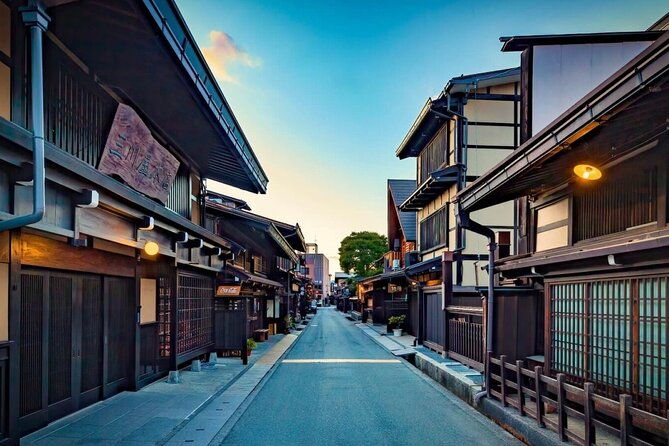 private-tour-from-kanazawa-to-takayama-and-shirakawa-go