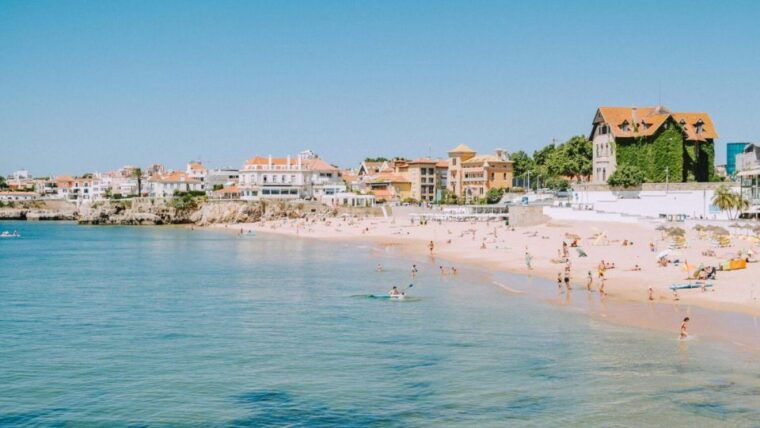 private-tour-from-lisbon-sintra-pena-palace-and-cascais-2