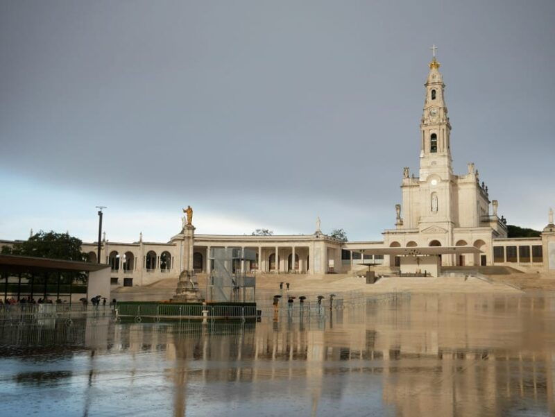 private-tour-from-lisbon-to-fatima-and-back