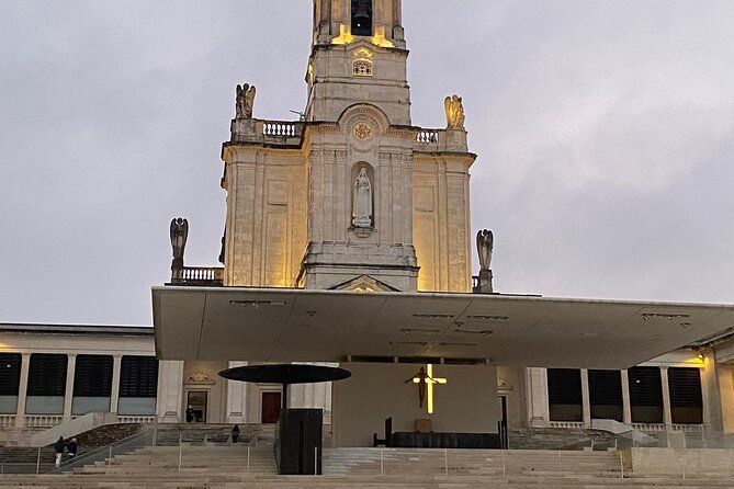 private-tour-from-lisbon-to-fatima-nazare-and-obidos