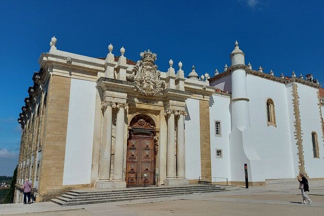 private-tour-from-lisbon-to-porto-your-journey-your-adventure