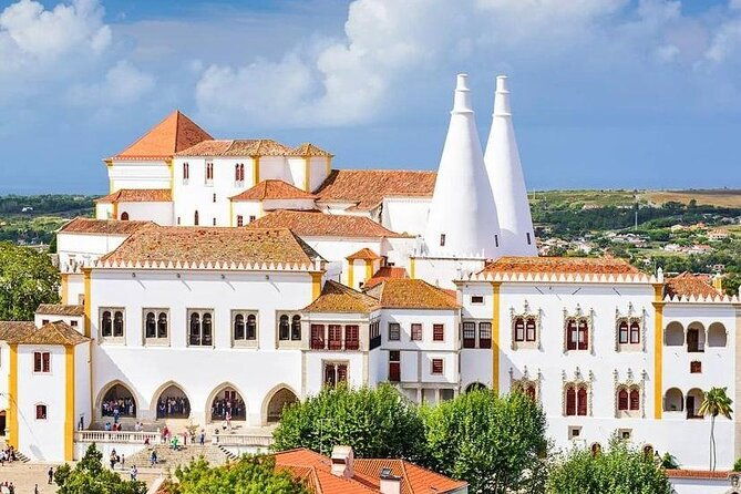private-tour-from-lisbon-to-sintra-pena-palace-and-cascais