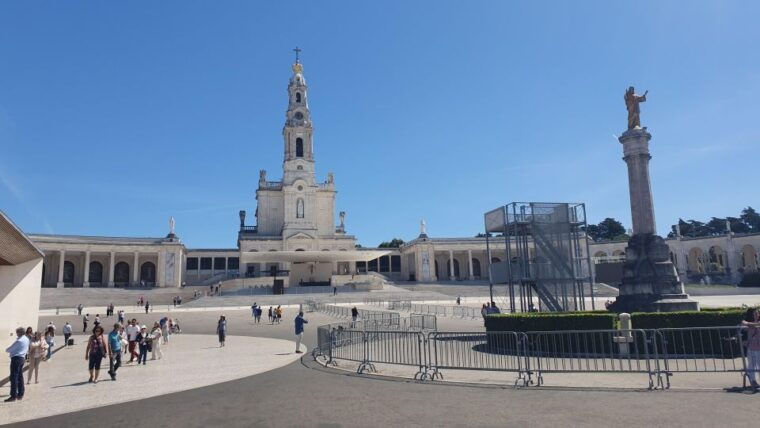 private-tour-from-porto-to-fatima-coimbra-with-lunch