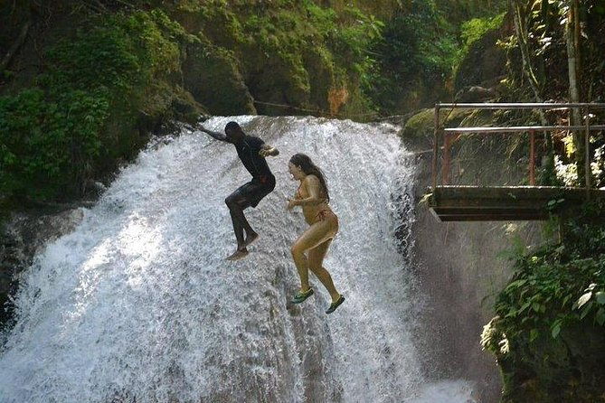 private-tour-from-runaway-bay-to-ocho-rios-blue-hole-sightseeing-and-shopping