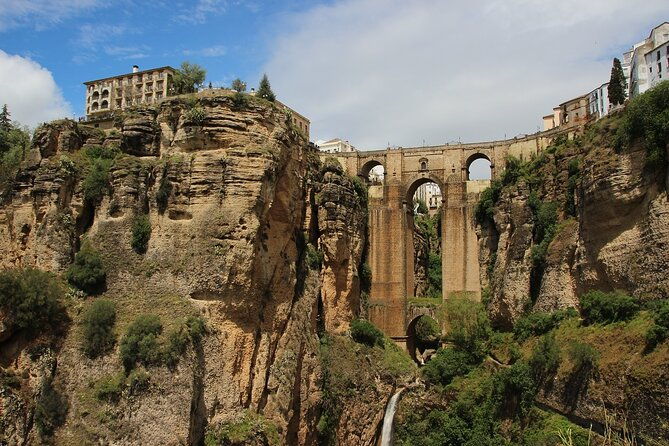 private-tour-from-seville-to-setenil-and-zahara-and-ronda