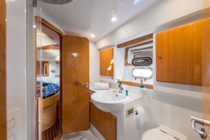 private-tour-from-sorrento-to-capri-raffaelli-shamal-40