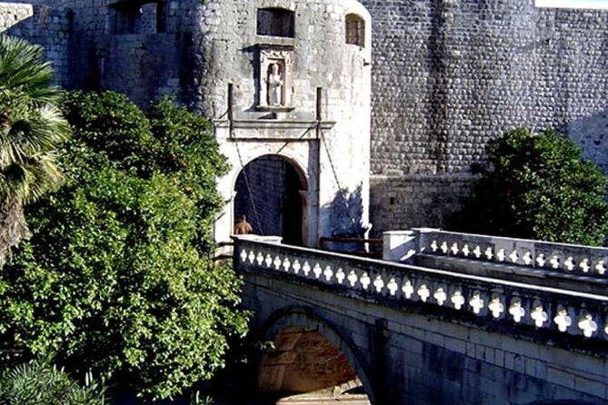private-tour-from-split-to-dubrovnik-exploring-city-walls