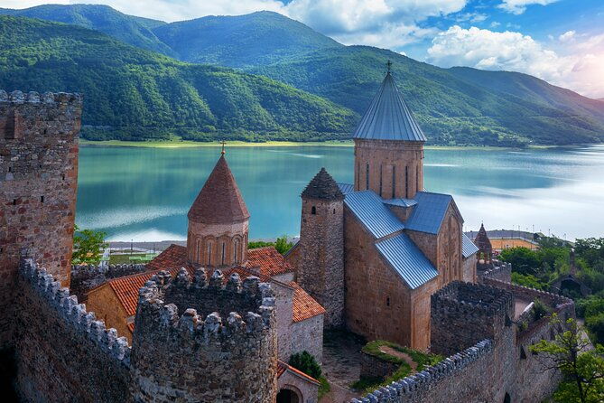 private-tour-from-tbilisi-to-kazbegi