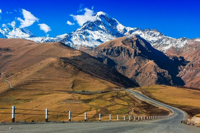 private-tour-from-tbilisi-to-kazbegi
