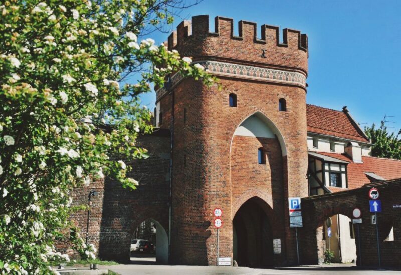 Private tour from Warsaw to Torun - FAQs