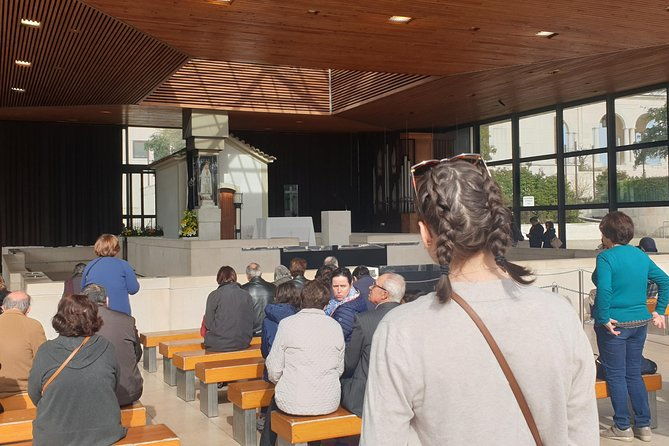 private-tour-full-day-fatima-porto-obidos-from-lisbon