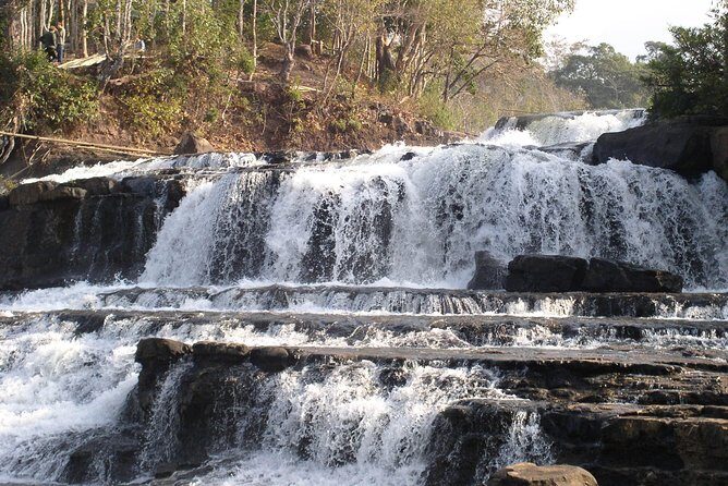 Private Tour Full-day Morning Market, Villages and Scenic Kuang Si Waterfall - Practical Considerations