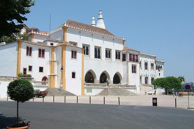 private-tour-full-day-to-sintra-roca-cape-and-cascais
