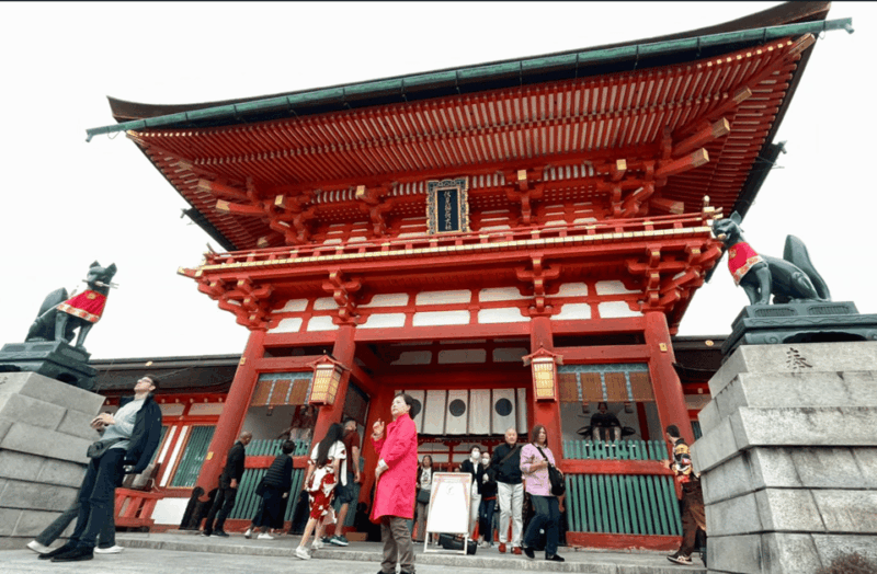 private-tour-fushimi-inari-and-kiyomizu-dera-with-spanish-guide