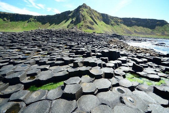 private-tour-game-of-thrones-and-giants-causeway-full-day-tour-from-belfast