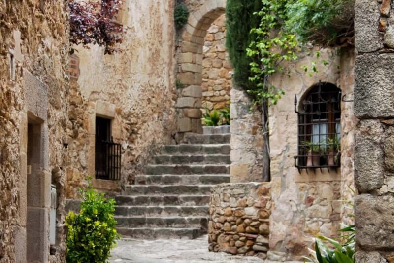 Private Tour Girona & Medieval Villages from Barcelona - The Itinerary in Detail: An Authentic Day of Exploration