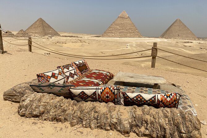 Private Tour Giza Pyramids, Egyptian Museum, Bazar And Lunch - Exploring the Pyramids of Giza