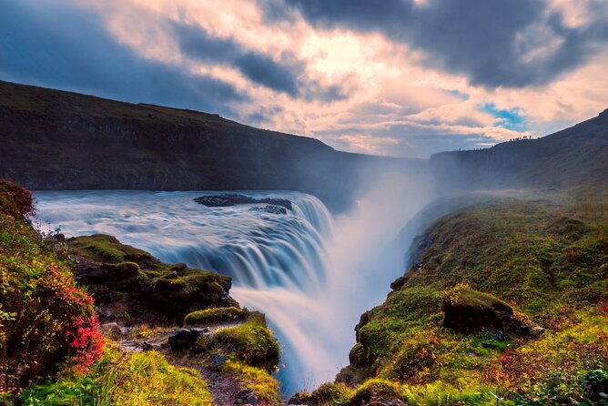 private-tour-golden-circle-tour-by-luxury-suv-from-reykjavik