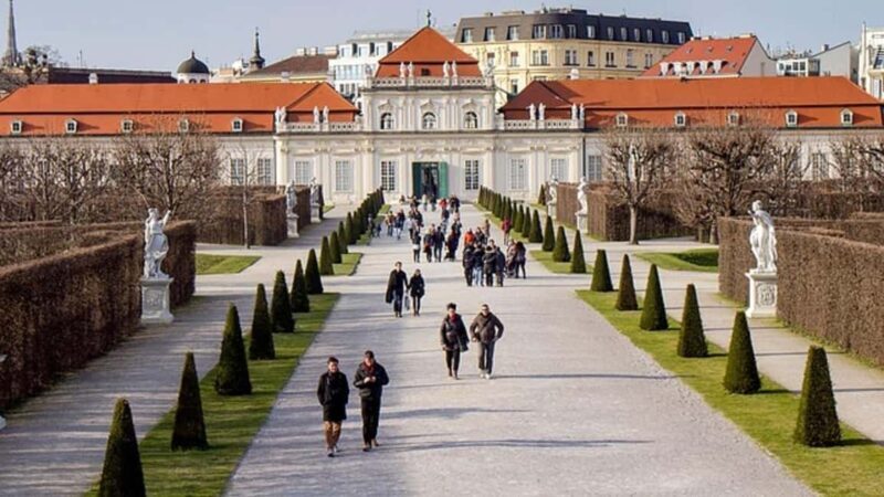 Private Tour: Highlights of the Upper Belvedere Museum - The Details That Matter