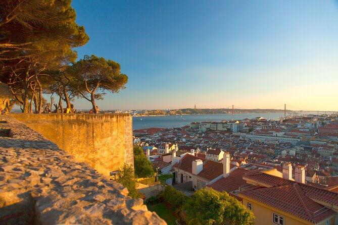 private-tour-historical-lisbon-and-sintra-essence-8h