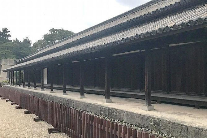 private-tour-history-art-and-nature-at-the-imperial-palace
