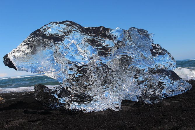 private-tour-hofn-jokulsarlon-diamond-beach-secret-glacier
