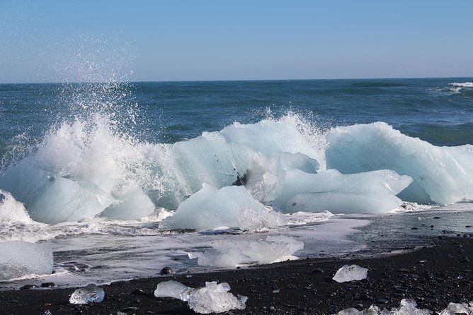 private-tour-hofn-jokulsarlon-diamond-beach-secret-glacier