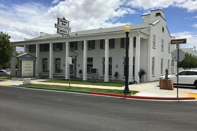 private-tour-hoover-dam-w-optional-generator-tour-from-vegas