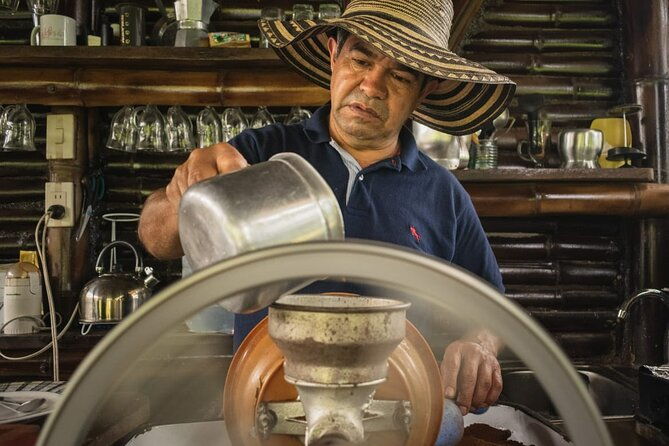 private-tour-in-an-authentic-ecological-local-coffee-finca