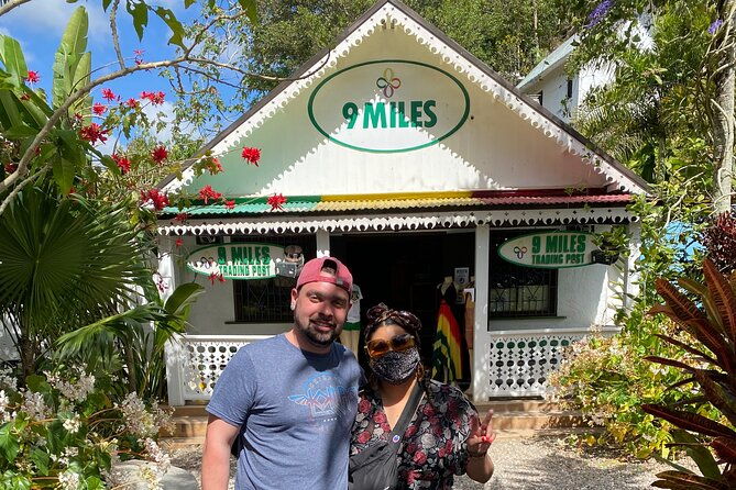 private-tour-in-bob-marley-9-miles-and-luminous-lagoon-in-jamaica