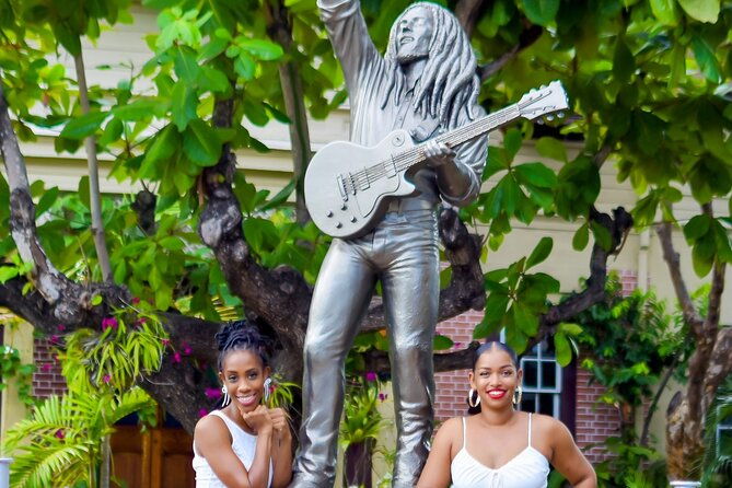 private-tour-in-bob-marley-museum-with-lunch-at-hellshire-beach